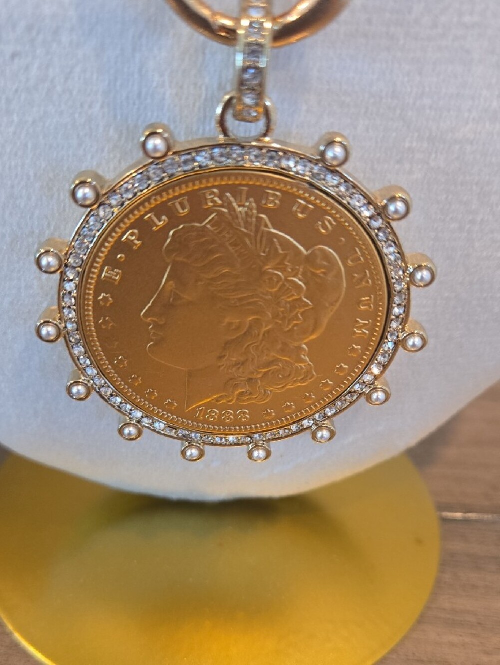 Vintage Statement Piece Coin Pearls Pendant  W/gorgeous Chain- Women Jewelry New - Picture 2 of 6